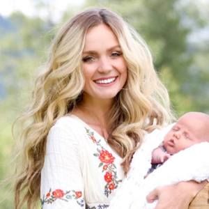 Meet your Posher, Baylee